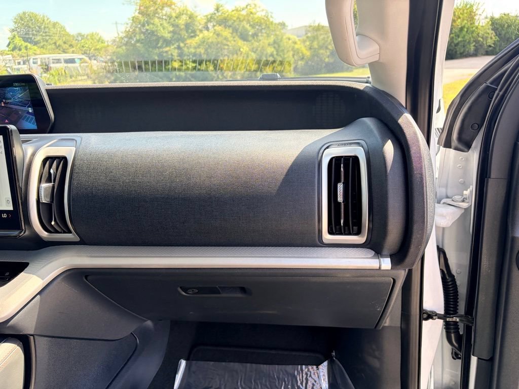 Certified 2025 Ford Expedition Max Active AWD/4WD image 25