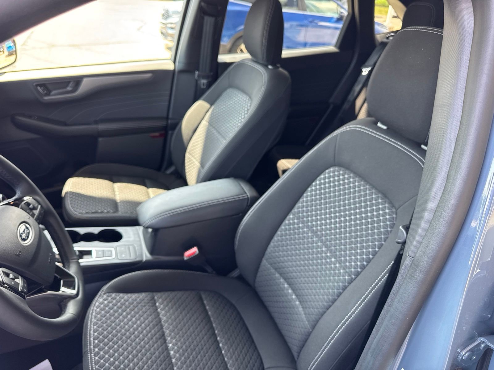 Certified 2023 Ford Escape Active AWD/4WD image 25