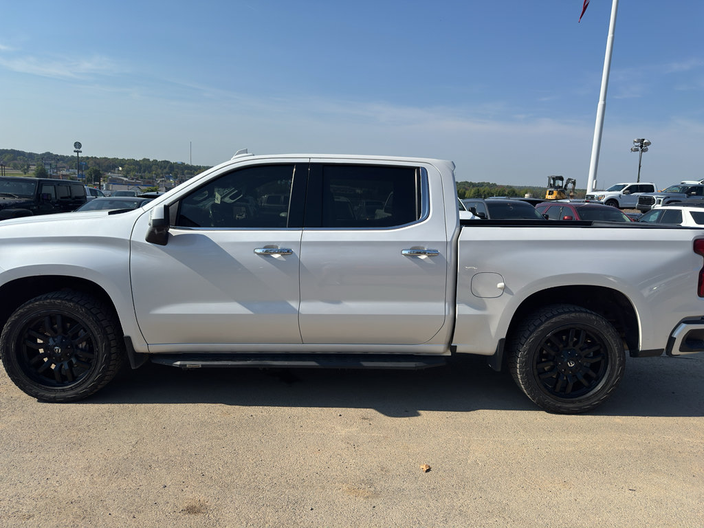 Used 2022 Chevrolet Silverado 1500 High Country w/ Technology Package AWD/4WD image 8