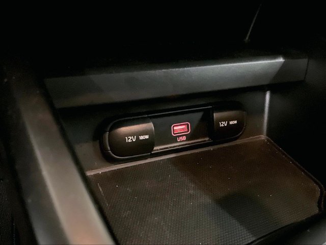 Used 2020 Kia Soul LX FWD image 31
