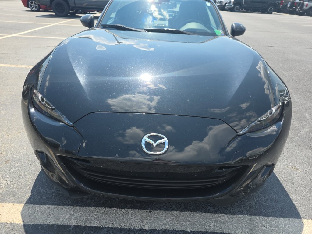 Used 2022 MAZDA MX-5 Miata RF Grand Touring RWD image 3
