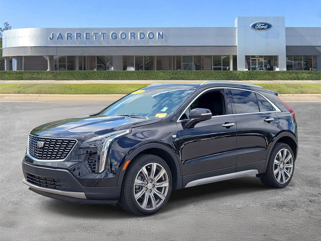Used 2023 Cadillac XT4 Premium Luxury w/ Cold Weather Package AWD/4WD image 2