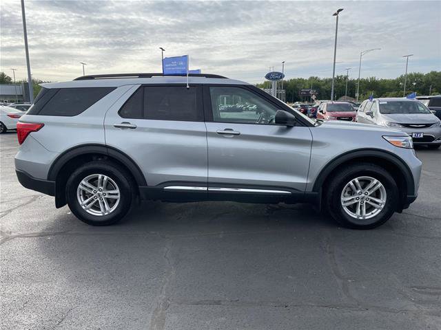 Certified 2022 Ford Explorer XLT w/ Class IV Trailer Tow Package AWD/4WD image 6