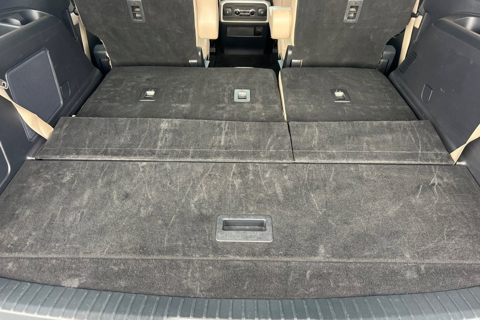 Certified 2024 Ford Expedition Limited image 17