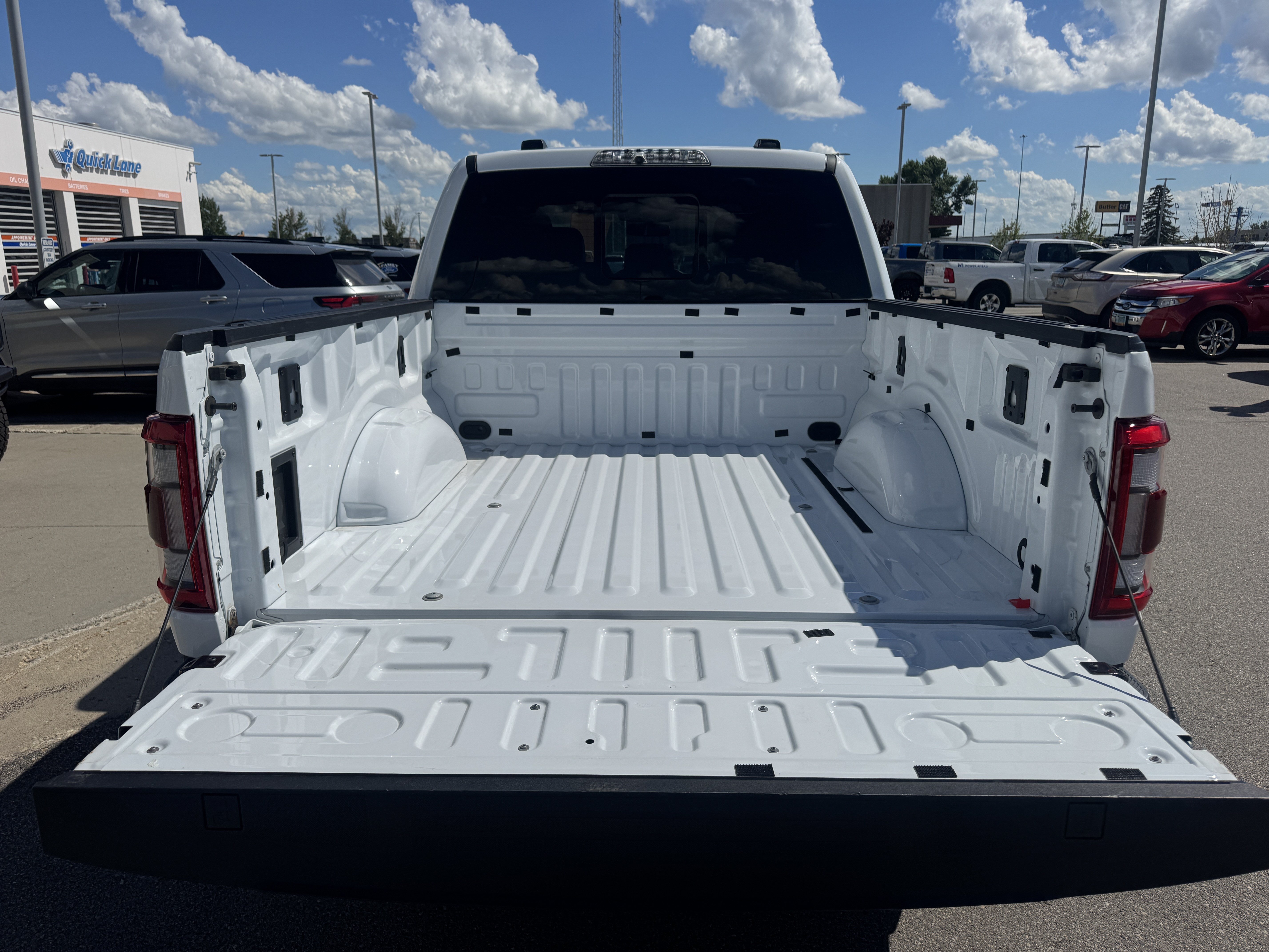 Certified 2022 Ford F150 Raptor w/ Equipment Group 801A High AWD/4WD image 22