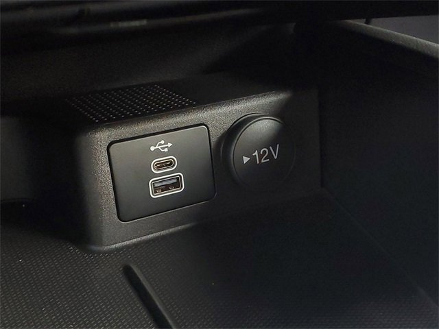 Certified 2025 Ford Escape ST-Line w/ Tech Pack #1 image 23