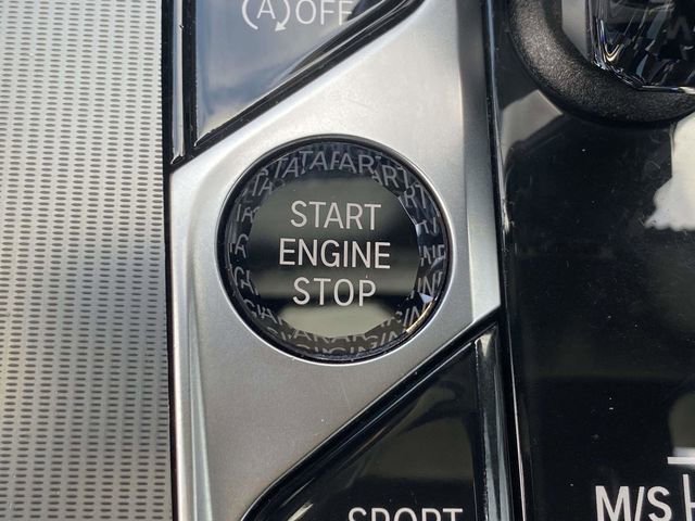 Used 2019 BMW X5 xDrive50i w/ M Sport Package AWD/4WD image 33