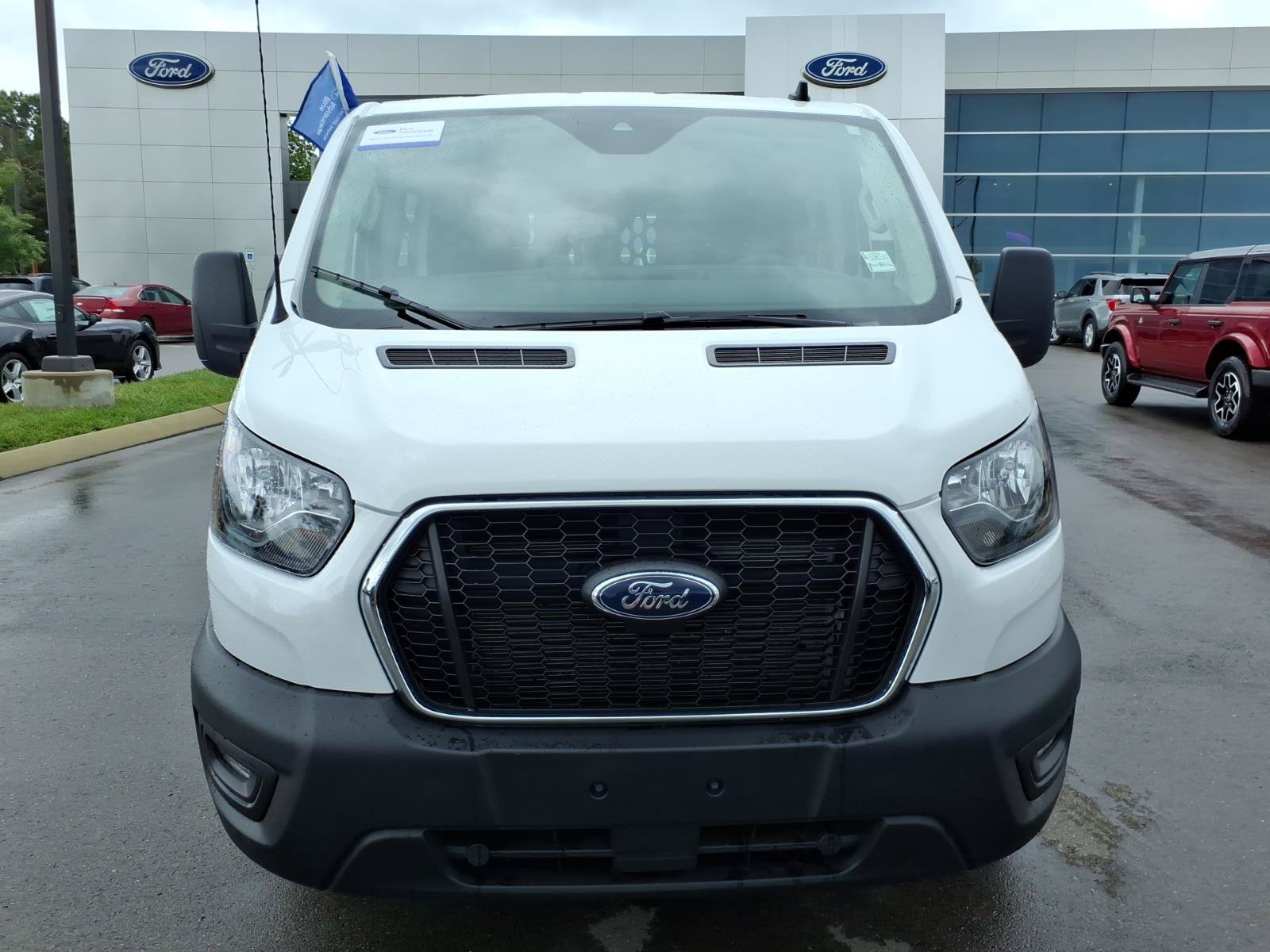 Certified 2025 Ford Transit 250 Low Roof w/ Exterior Upgrade Package RWD image 8