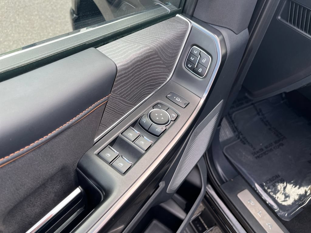 Certified 2023 Ford F350 Platinum AWD/4WD image 14