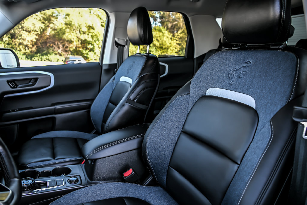 Certified 2025 Ford Bronco Sport Outer Banks w/ Outer Banks Tech Package+ AWD/4WD image 14