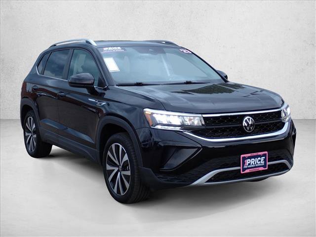 Used 2023 Volkswagen Taos SE w/ Panoramic Sunroof Package AWD/4WD image 6