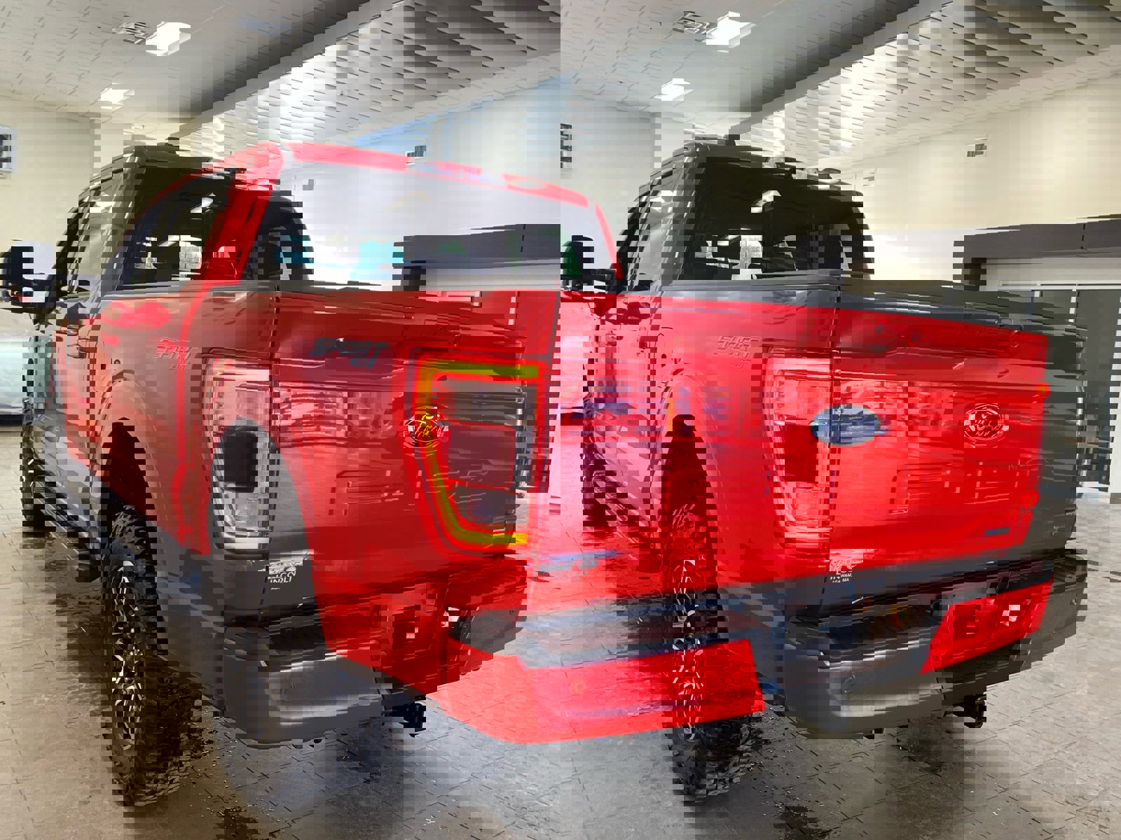 Certified 2022 Ford F150 Lariat w/ Equipment Group 502A High image 5