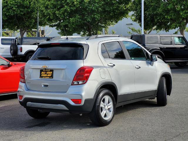 Used 2020 Chevrolet Trax LT w/ LT Convenience Package FWD image 4