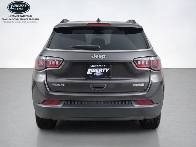 Used 2023 Jeep Compass Latitude w/ Convenience Group AWD/4WD image 4