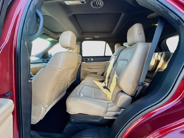Certified 2017 Ford Explorer Limited FWD image 24