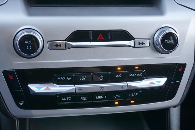 Certified 2022 Ford Explorer XLT w/ Equipment Group 202A image 20