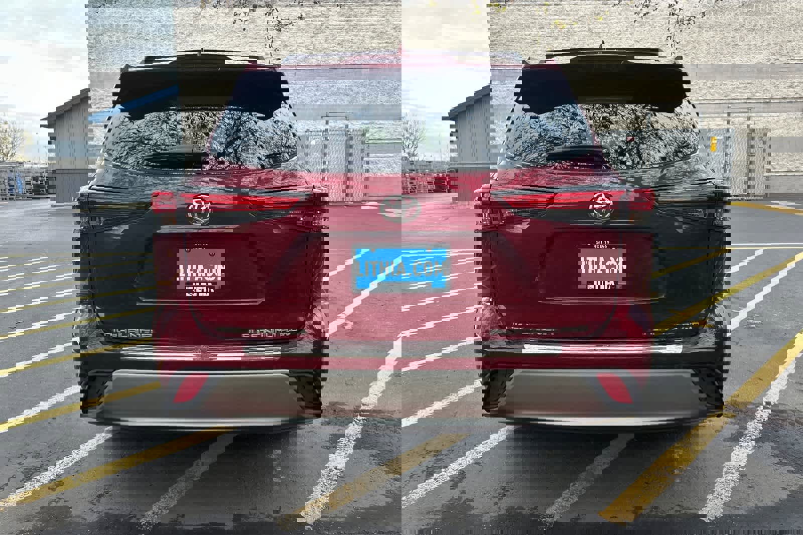 Used 2023 Toyota Highlander Platinum image 5