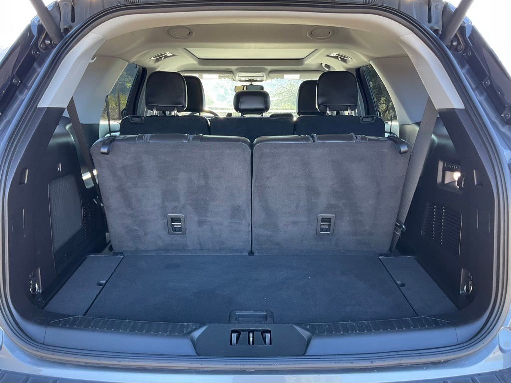 Certified 2021 Ford Explorer Limited w/ Equipment Group 301A image 25