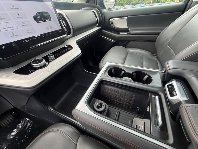 Certified 2025 Ford Expedition Active AWD/4WD image 22