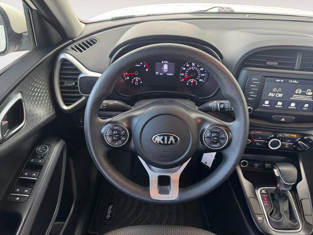 Used 2020 Kia Soul LX image 12