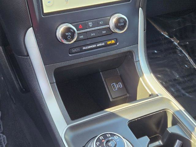 Certified 2024 Ford Edge SE w/ Black Appearance Package image 27