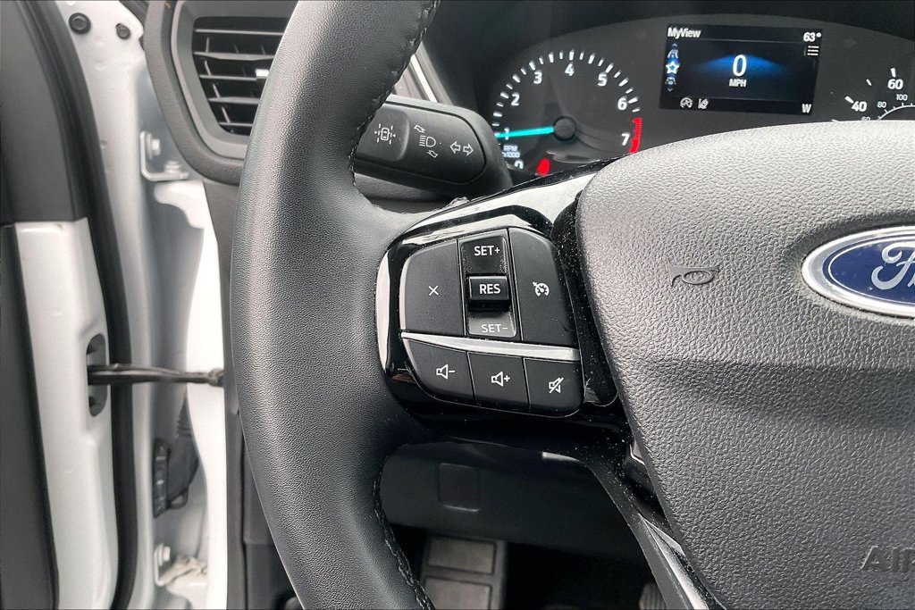 Certified 2022 Ford Escape SE w/ Cold Weather Package AWD/4WD image 17