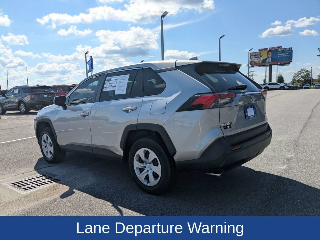 Used 2024 Toyota RAV4 LE FWD image 6