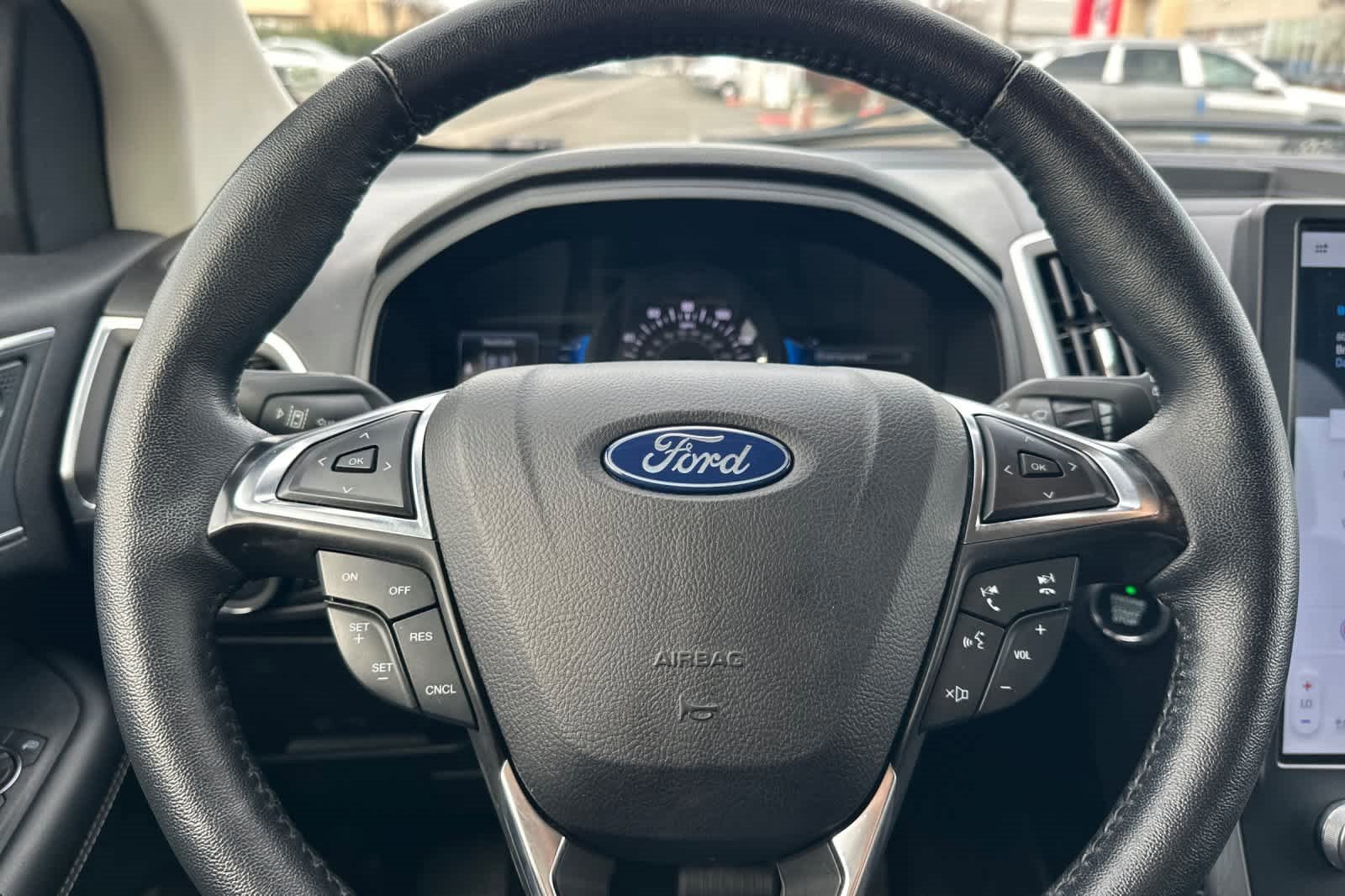 Certified 2024 Ford Edge Titanium image 24