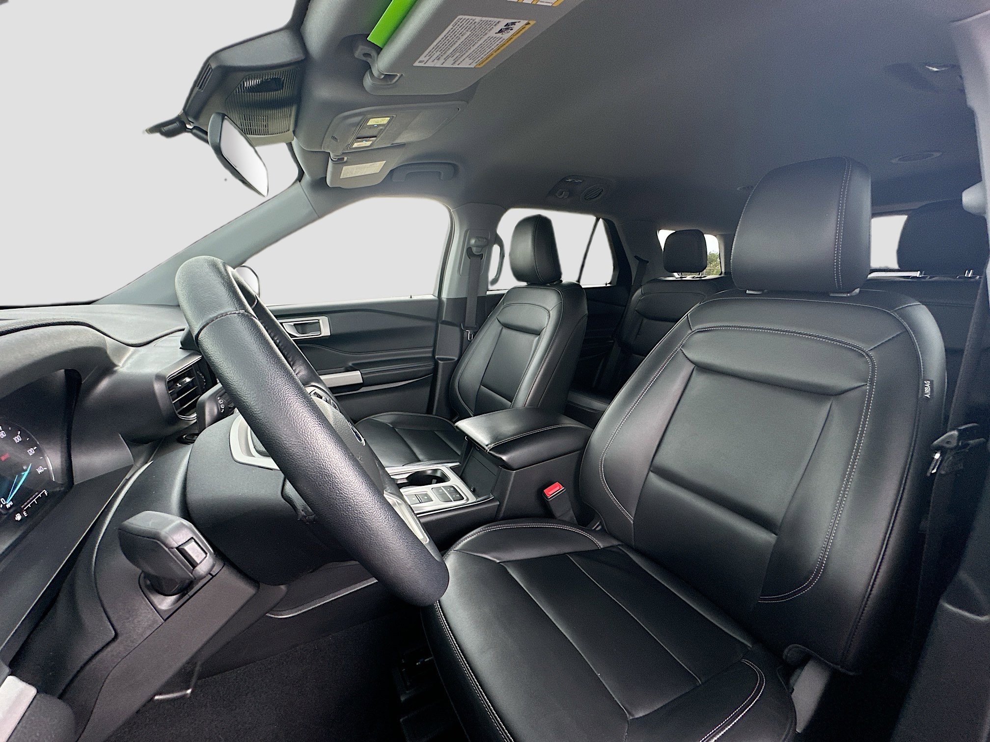 Certified 2022 Ford Explorer XLT w/ Equipment Group 202A RWD image 21