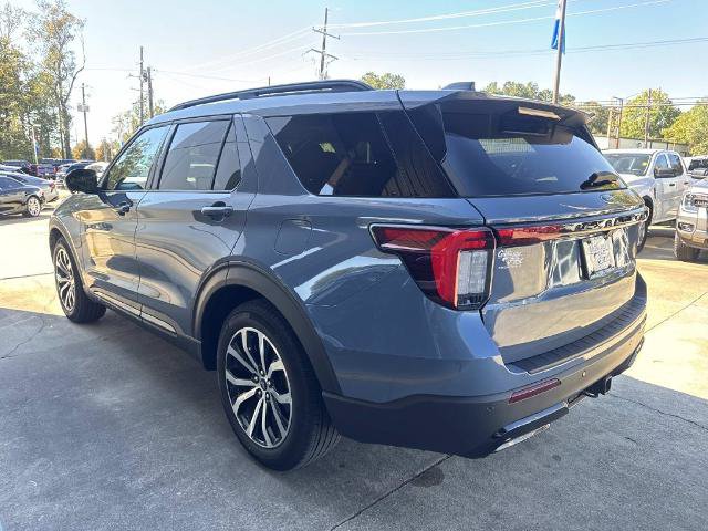 Certified 2025 Ford Explorer ST-Line w/ Premium Package RWD image 5