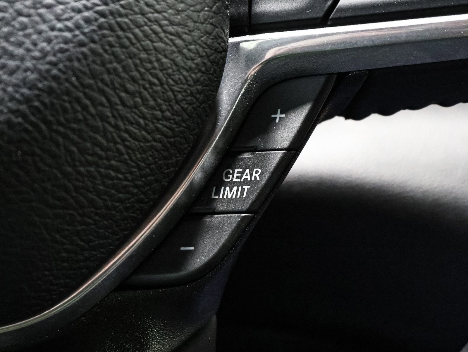 Used 2023 RAM 1500 Laramie image 39