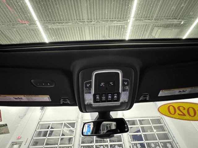 Used 2020 RAM 1500 Sport w/ Night Edition image 27