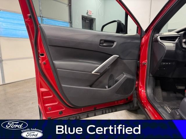 Used 2024 Toyota Corolla Cross AWD Hybrid w/ Moonroof Package image 22