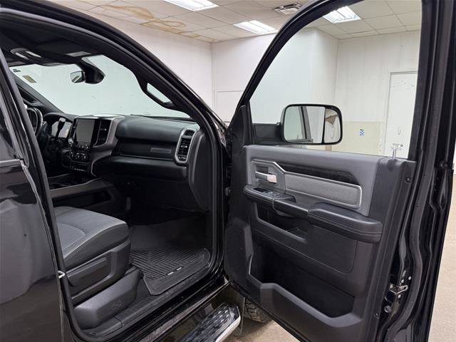 Used 2022 RAM 3500 Big Horn w/ Level A Equipment Group AWD/4WD image 30
