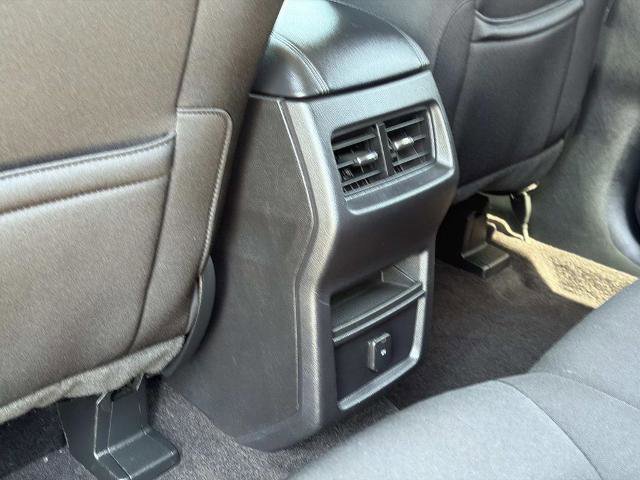 Certified 2019 Ford Edge SE image 16