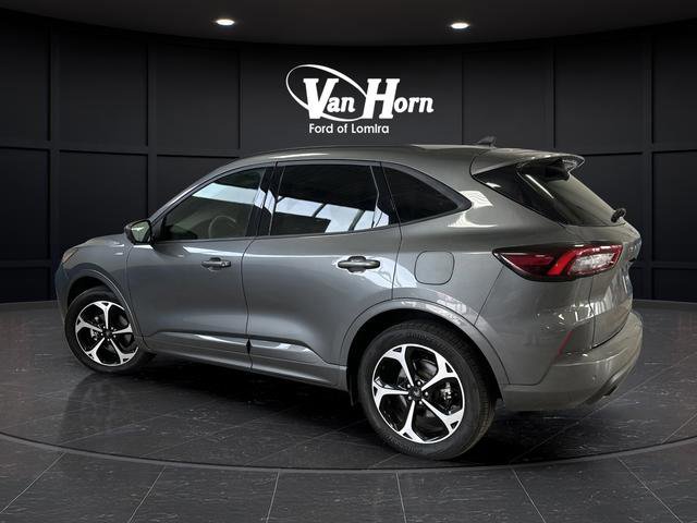 Certified 2025 Ford Escape ST-Line Elite w/ Premium Technology Package image 5