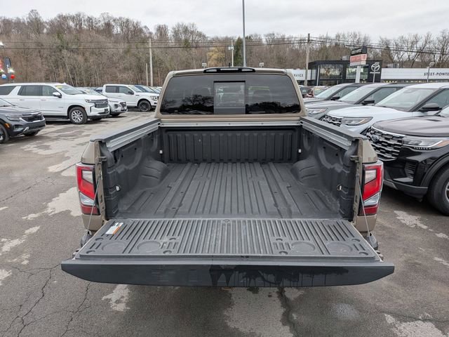 Used 2022 Nissan Titan PRO-4X w/ Pro-4x Convenience Package image 17