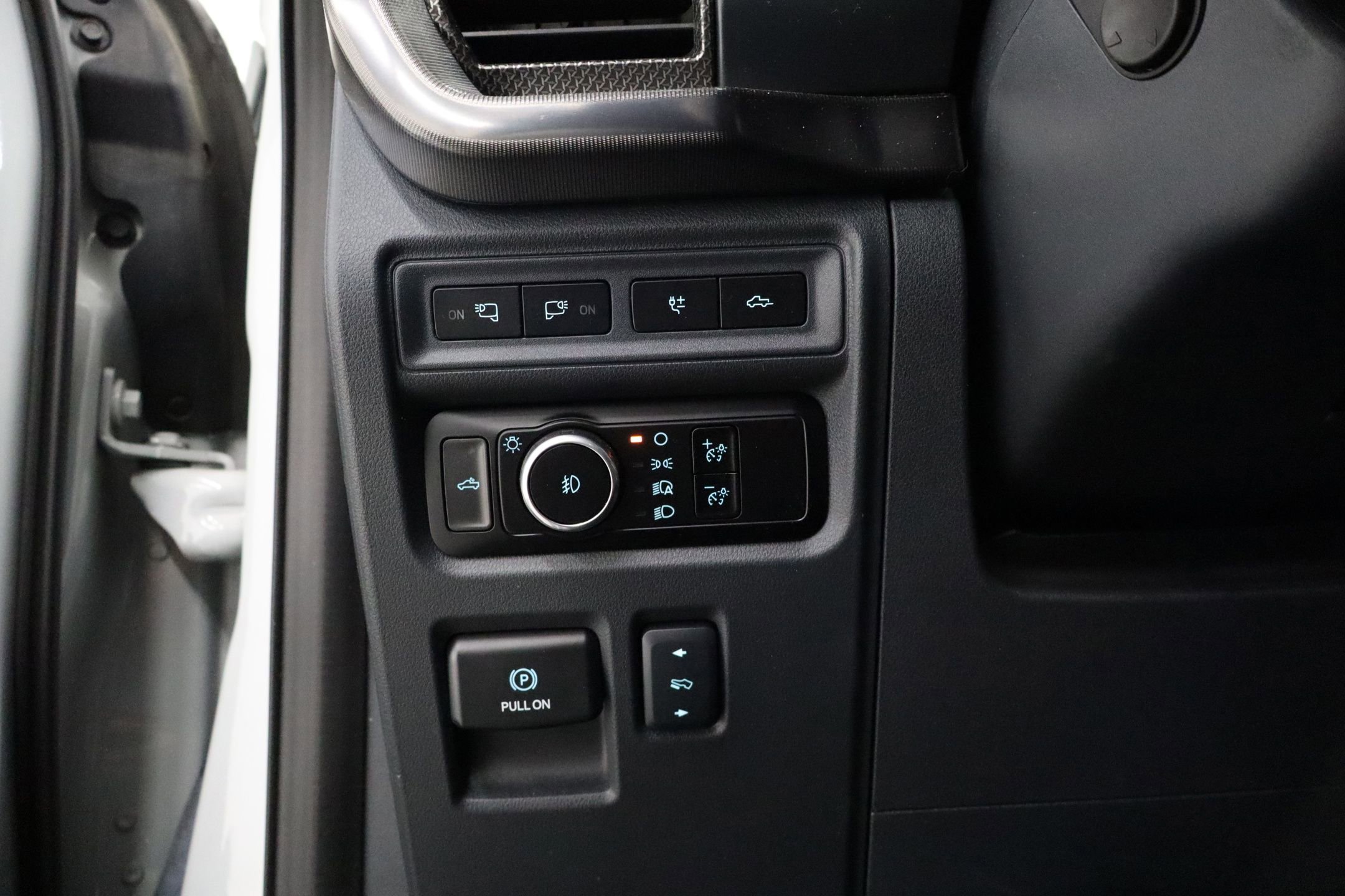 Certified 2024 Ford F150 Raptor AWD/4WD image 13