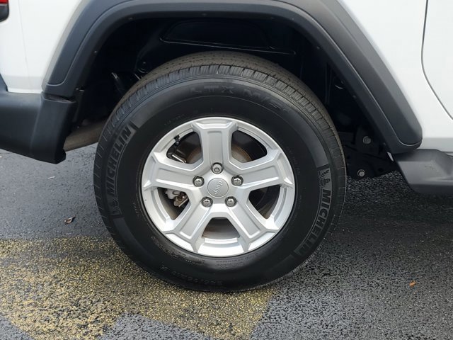 Used 2020 Jeep Wrangler Sport image 7