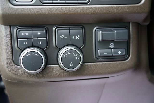 Used 2021 Chevrolet Tahoe Z71 w/ Luxury Package image 15