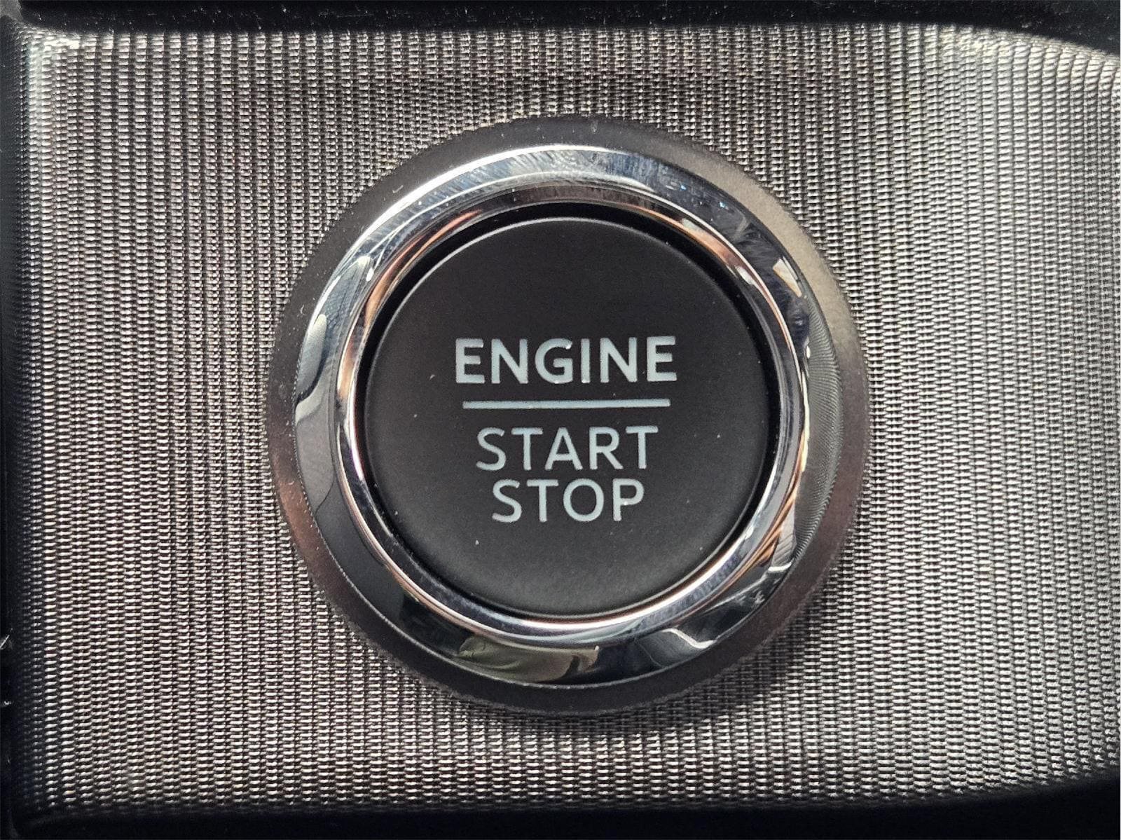 Certified 2025 Ford F250 Platinum AWD/4WD image 20