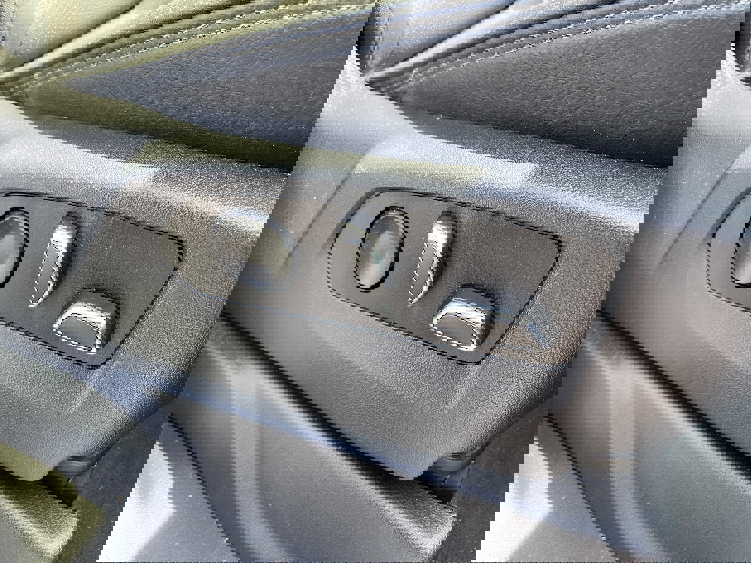 Used 2022 GMC Sierra 1500 Denali AWD/4WD image 17