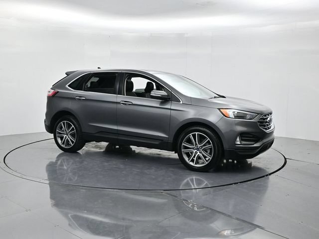 Certified 2022 Ford Edge Titanium AWD/4WD image 3