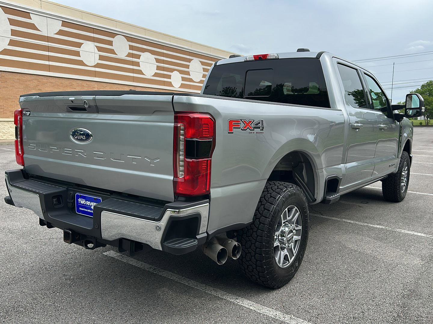 Certified 2023 Ford F250 Lariat AWD/4WD image 5