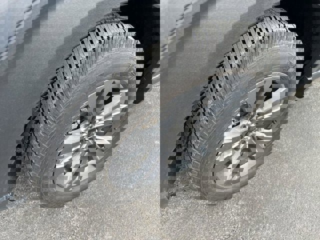 Certified 2021 Ford Explorer XLT w/ Equipment Group 202A image 21