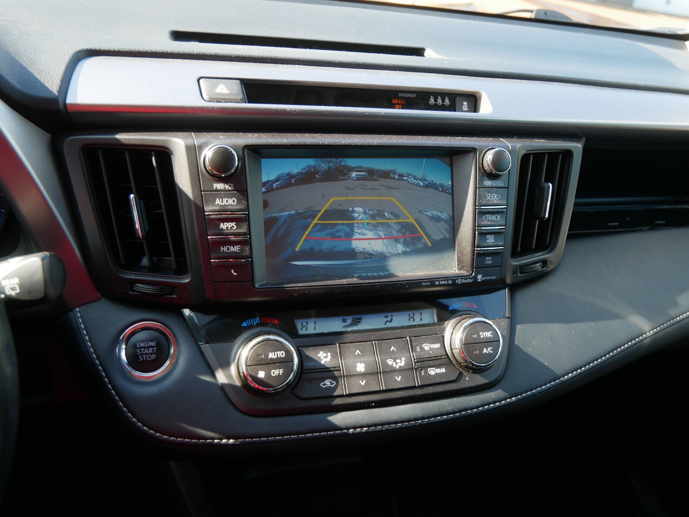 Used 2018 Toyota RAV4 XLE image 15