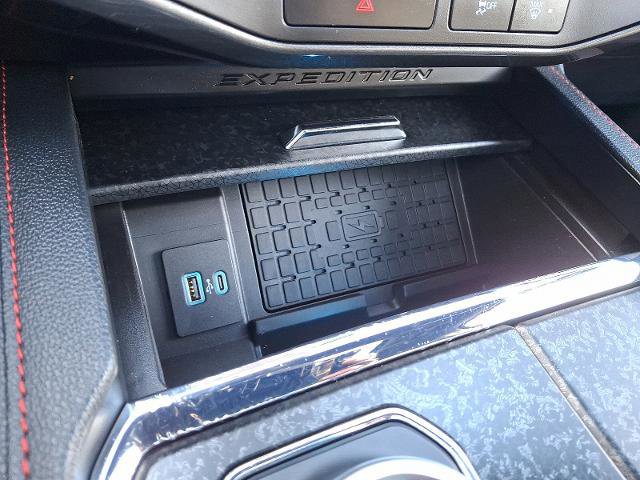 Certified 2023 Ford Expedition Max Limited image 23