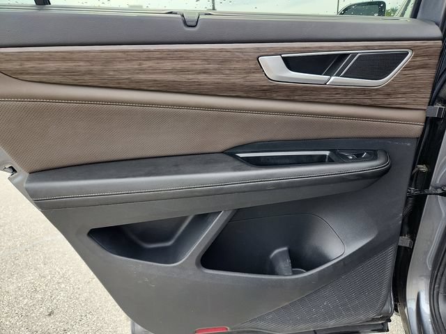 Used 2024 Volkswagen Atlas SEL AWD/4WD image 27