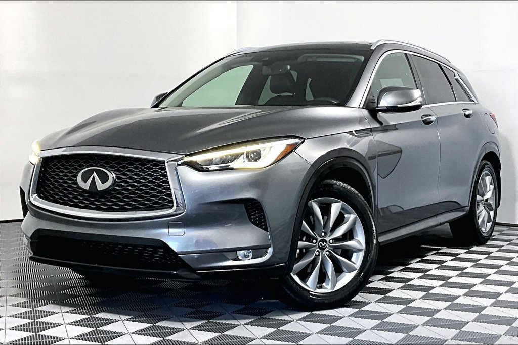 Used 2021 INFINITI QX50 Luxe FWD image 2