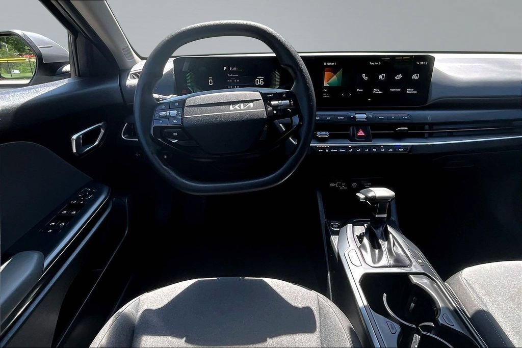 Used 2025 Kia K4 FWD image 9